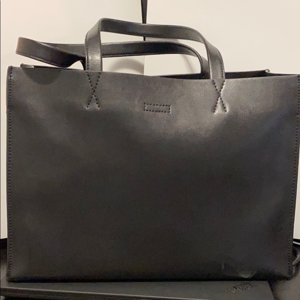 Banana Republic - Black Leather Tote